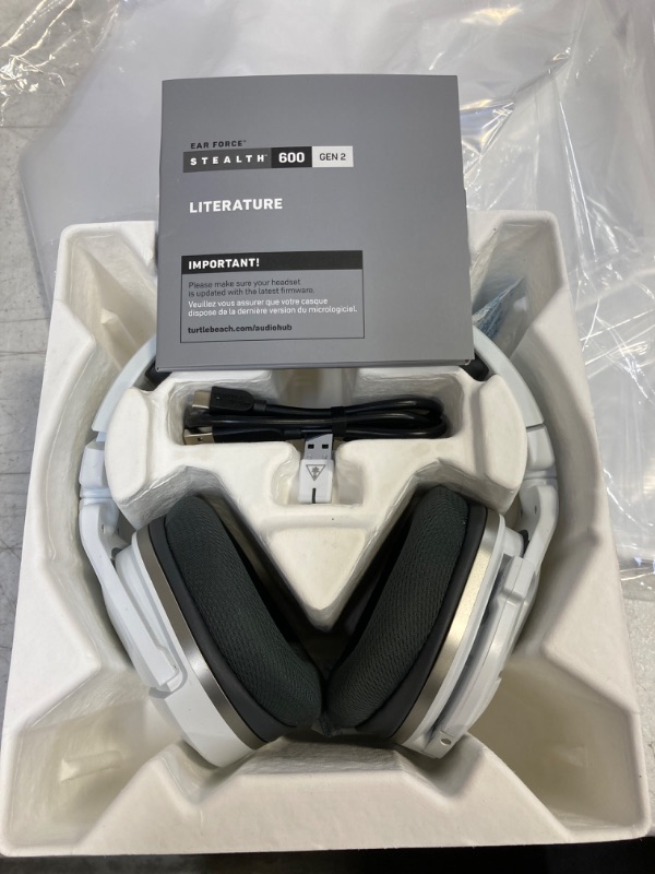 Photo 2 of Turtle Beach Stealth 600 Gen 2 Wireless Gaming Headset for PS5, PS4, PS4 Pro, PlayStation, & Nintendo Switch with 50mm Speakers, 15-Hour Battery life, Flip-to-Mute Mic, and Spatial Audio - White PlayStation Stealth 600 PS White