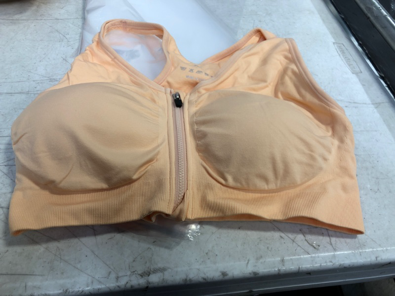 Photo 1 of WOMEN'S SPORTS BRA SIZE XL