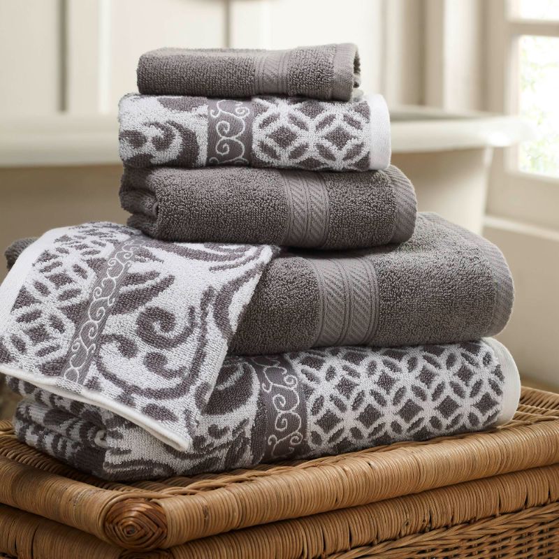 Photo 1 of 6 Piece Reversible Yarn Dyed Jacquard Towel Set Trefoil Filigree Platinum