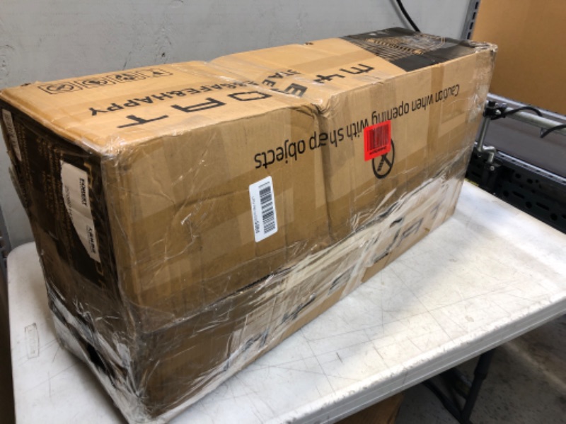 Photo 6 of MYBOAT 11'×33"×6" Extra Wide Inflatable Paddle Board, Stand Up Paddle Board, Sup Board with Safety Handles, 3 Removable Fins, Backpack, Hand Pump, Strong Paddle, 5L Waterproof Bag, Safety Leash Cool Green
DAMAGE TO PACKAGE
