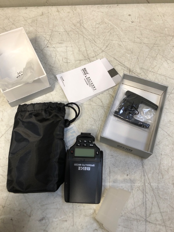 Photo 2 of MEIKE MK-320S Mini TTL Speedlite Automatic Flash for Sony MI Hot Shoe DSLR and Mirrorless Cameras A7 A7II NEX6 A6000 A6300 A6500