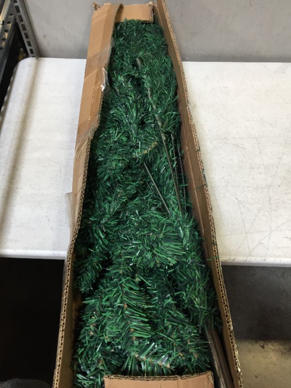 Photo 1 of 6Ft Artificial Christmas Pine Tree Flocked Christmas Full Tree with Pre-Decorated Holiday Christmas Tree with 600 Branches and Solid Metal Stand for Home Christmas Party Decoration (Green)
