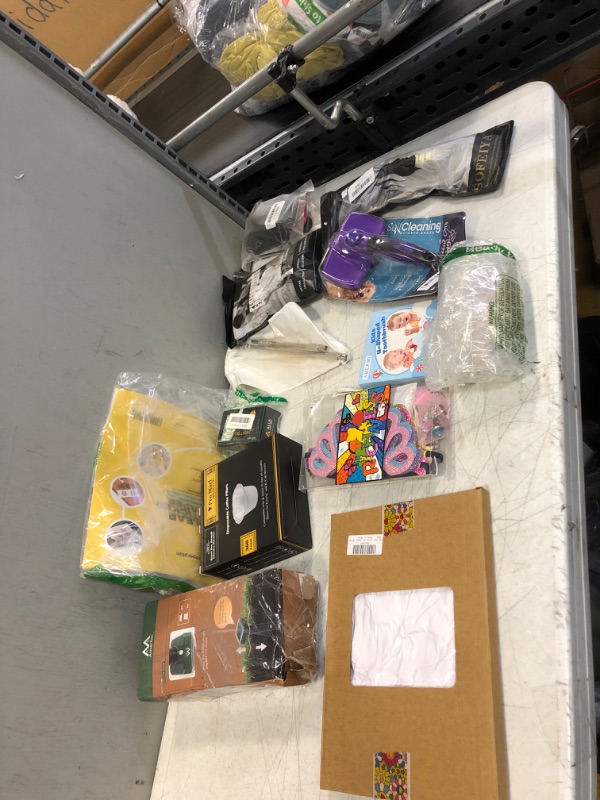 Photo 1 of 13Pcs bag of miscellaneous items