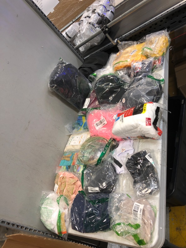 Photo 1 of 24Pcs bag of clothes all different sizes