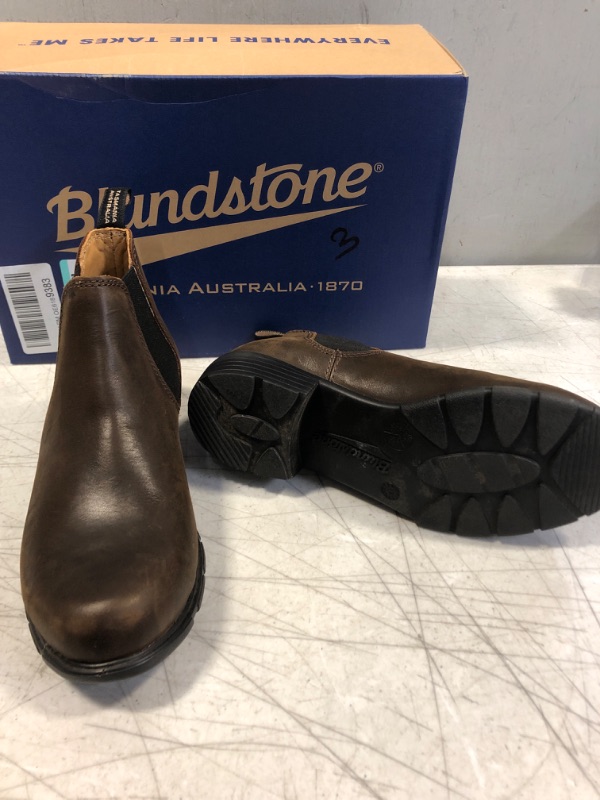 Photo 2 of Blundstone Women's Bl1970 Ankle Chelsea Boot Size 5.5