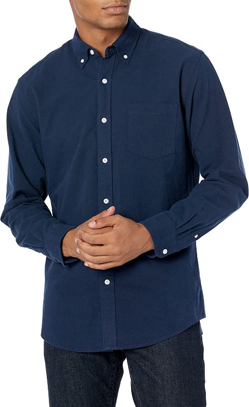 Photo 1 of Amazon Essentials Men's Regular-Fit Long-Sleeve Solid Pocket Oxford Shirt
