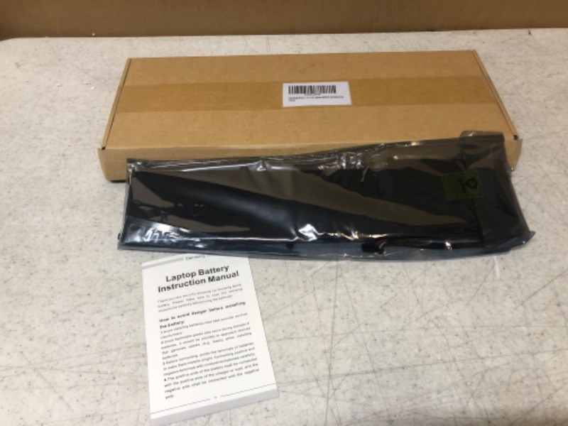 Photo 1 of Dentsing BETTY Laptop Battery Replace for Razer Blade 14 INCH 2013 2014 2015 RZ09-01301E20 RZ09-01302E22 RZ09-01161E31 RZ09-01020102 Series Notebook RZ09-0102 RZ09-0116 RZ09-0130 11.4V 71.04Wh/6400mAh