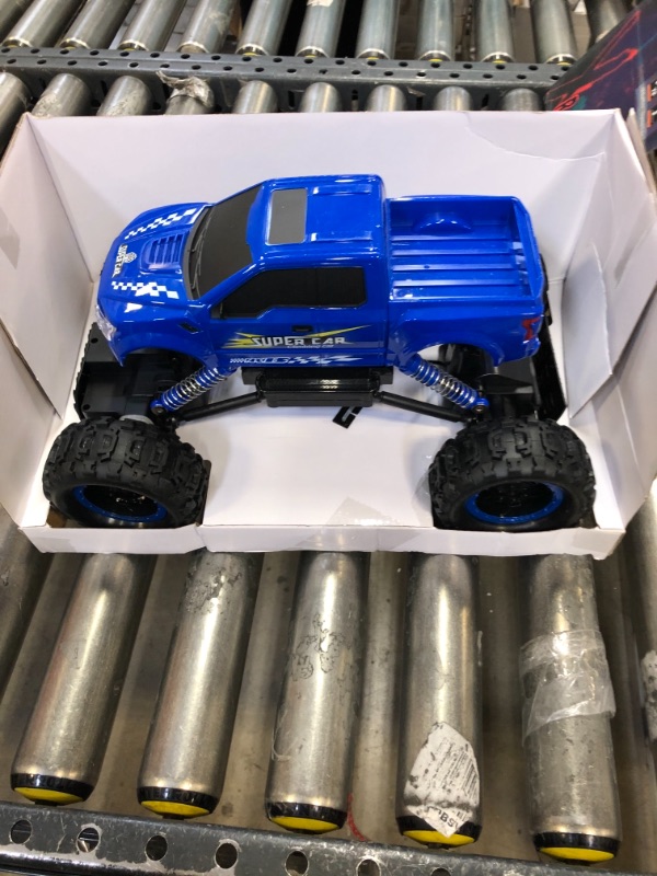 Photo 3 of DOUBLE E RC Cars Remote Control Car 1:12 Off Road Monster Truck for Boy Adult Gifts ,2.4Ghz All Terrain Hobby Car,4WD Dual Motors LED Headlight Rock Crawler Blue Large