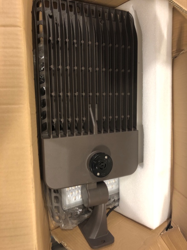 Photo 1 of 2Pack 320W LED Parking Lot Lights 44800lm (Eqv.1200W MH/HPS) 5000K Led Parking Lot Lighting with Photocell, Adjustable Arm Mount, IP65 Outdoor Area Light with Sosen Driver ( 7Years Guarantee) Arm Mount ||2Pack