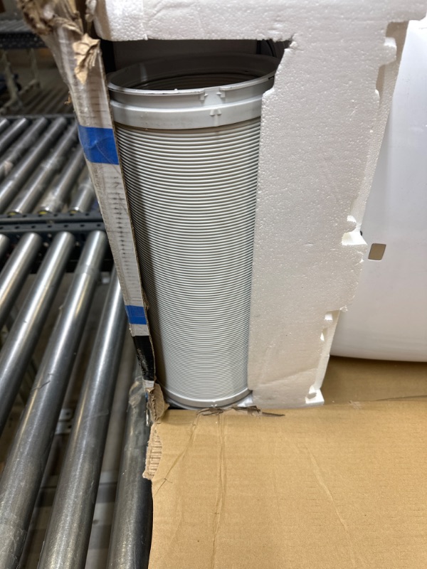 Photo 1 of BLACK+DECKER 14,000 BTU Portable Air Conditioner with Heat, White White 14,000 BTU + HEAT -- item has scuffs on the front side due to usage --- needs cleaning due to dirt around the item 