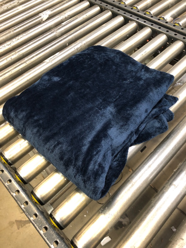 Photo 1 of 54 X 48 THROW BLANKET NAVY