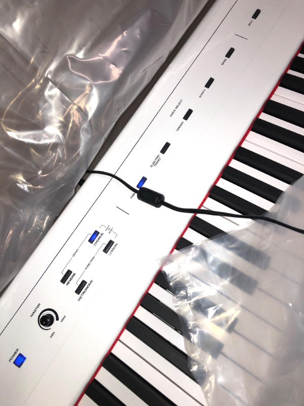 Photo 3 of Alesis Recital – 88 Key Digital Piano Keyboard with Semi Weighted Keys, 2x20W Speakers, 5 Voices, Split, Layer and Lesson Mode, FX and Piano Lessons
