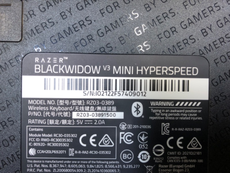 Photo 6 of Razer BlackWidow V3 Mini HyperSpeed 65% Wireless Mechanical Gaming Keyboard: HyperSpeed Wireless Technology - Green Mechanical Switches-(Renewed) Classic Black Keyboard BlackWidow V3 Mini - Wireless Green Switches - Tactile & Clicky ------- OUT OF THE BOX