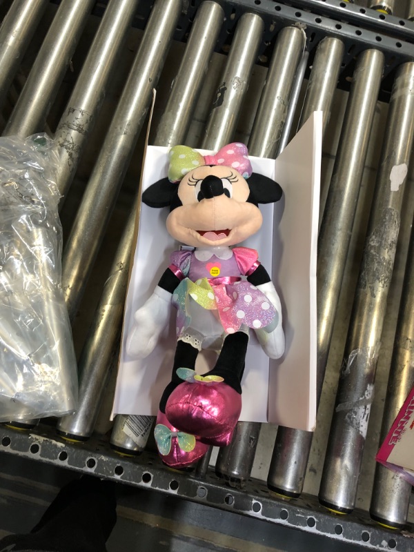 Photo 3 of Disney Junior Minnie Mouse Bows-A-Glow Music and Lights Feature Plush Stuffed Animal, Officially Licensed Kids Toys for Ages 3 Up, Gifts and Presents, Amazon Exclusive