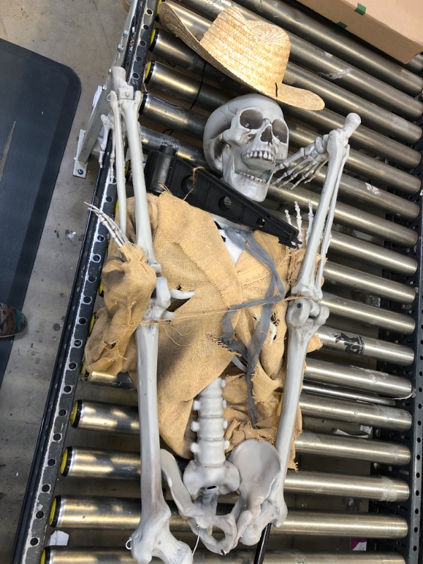 Photo 2 of Rtudan 5.4ft/165cm Halloween Skeleton Life Size Full Body,Halloween Poseable Scarecrow Skeletons with Movable Joints for Halloween Skeleton Props Spooky Party Decoratio