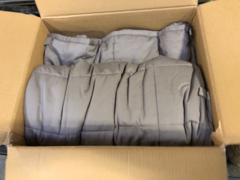 Photo 2 of Amazon Basics All-Season Cotton Weighted Blanket - 20-Pound, 60" x 80" (Full/Queen), Dark Gray
