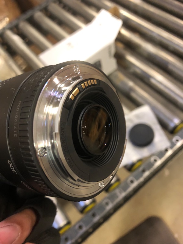 Photo 1 of CANON EF 75-300mm f/4-5.6 III -------- OUT OF THE BOX NEW