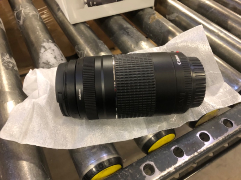 Photo 1 of CANON EF 75-300mm f/4-5.6 III -------- OUT OF THE BOX NEW