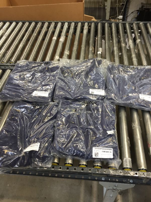 Photo 1 of 5 Pcs; Amazon Essentials Men's Full-Zip Polar Fleece Vest Polyester Navy Size: X-Large