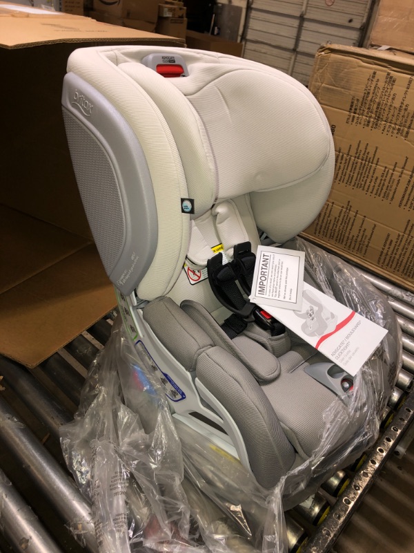 Photo 3 of Britax Advocate Clicktight Convertible Car Seat, Gray Ombre SafeWash Gray Ombre Advocate