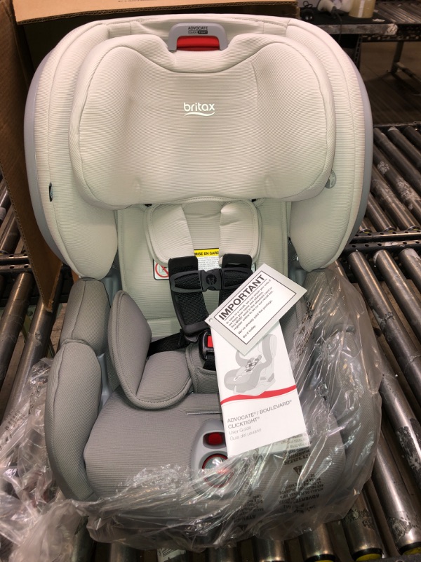 Photo 2 of Britax Advocate Clicktight Convertible Car Seat, Gray Ombre SafeWash Gray Ombre Advocate