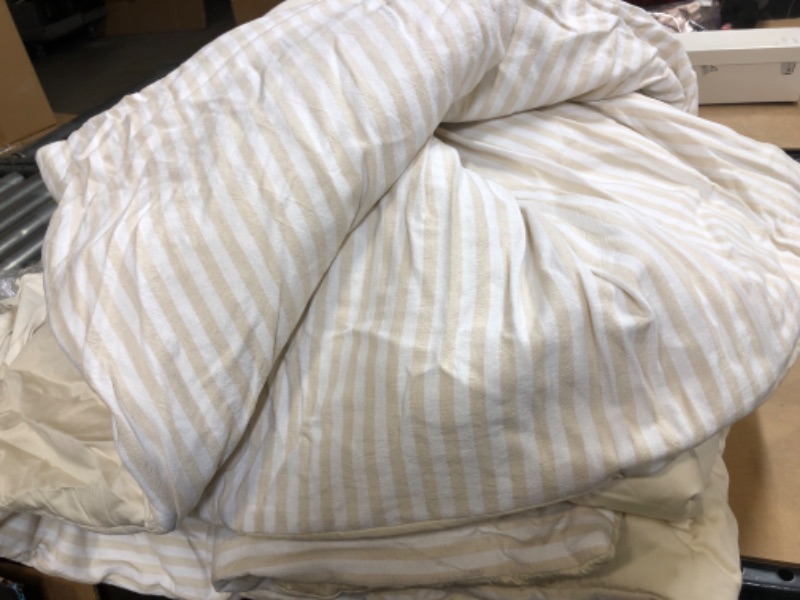 Photo 1 of 1pc-----King Heavyweight Linen Blend Stripe Comforter  