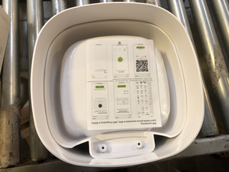 Photo 1 of automatic pet feeder remote feeding WI-FI 