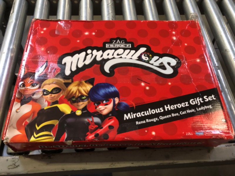 Photo 3 of Miraculous Ladybug Heroez 4-Pack Dolls w/Exclusive Ladybug Doll by Playmates Toys