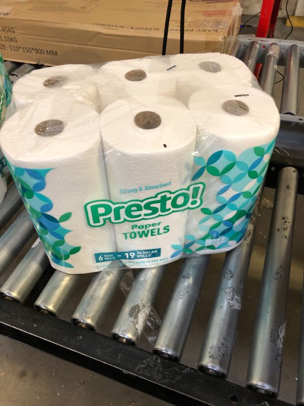 Photo 2 of Amazon Brand - Presto! Flex-a-Size Paper Towels, 158 Sheet Huge Roll, 6 Count (Pack of 1), 6 Huge Rolls = 19 Regular Rolls