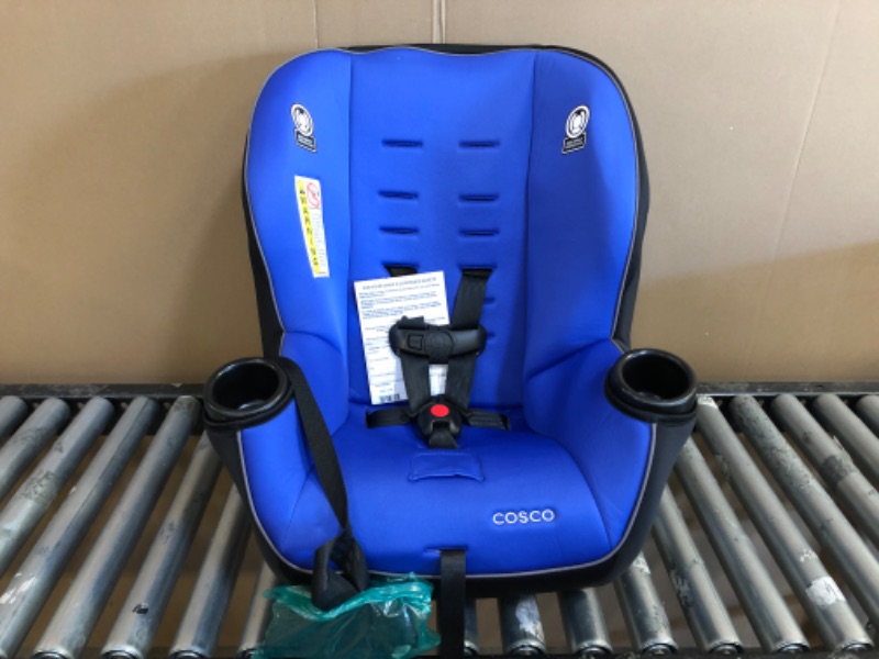 Photo 2 of Cosco Onlook 2-in-1 Convertible Car Seat, Rear-Facing 5-40 pounds and Forward-Facing 22-40 pounds and up to 43 inches, Vibrant Blue