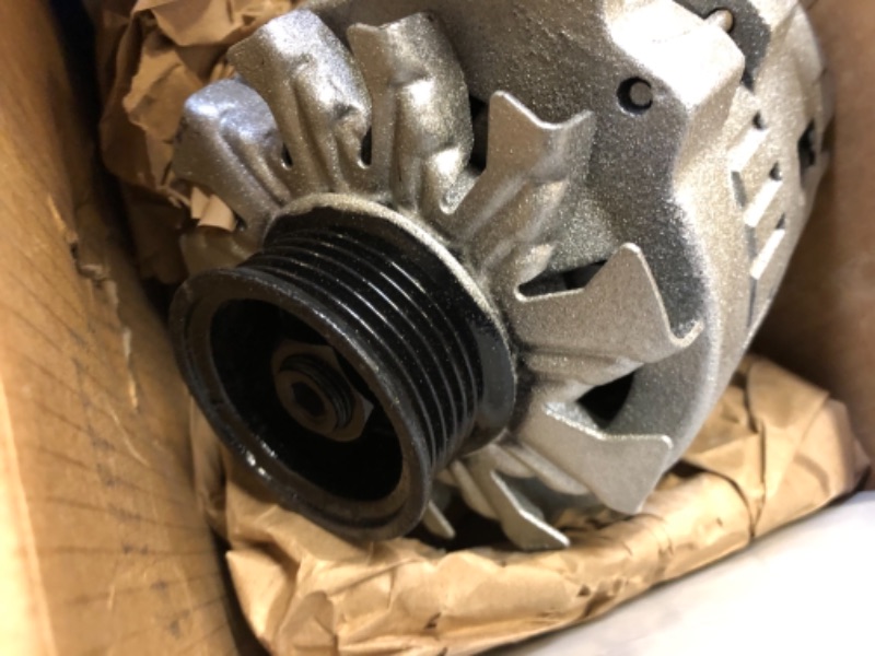 Photo 4 of ACDelco Gold 335-1011 Alternator