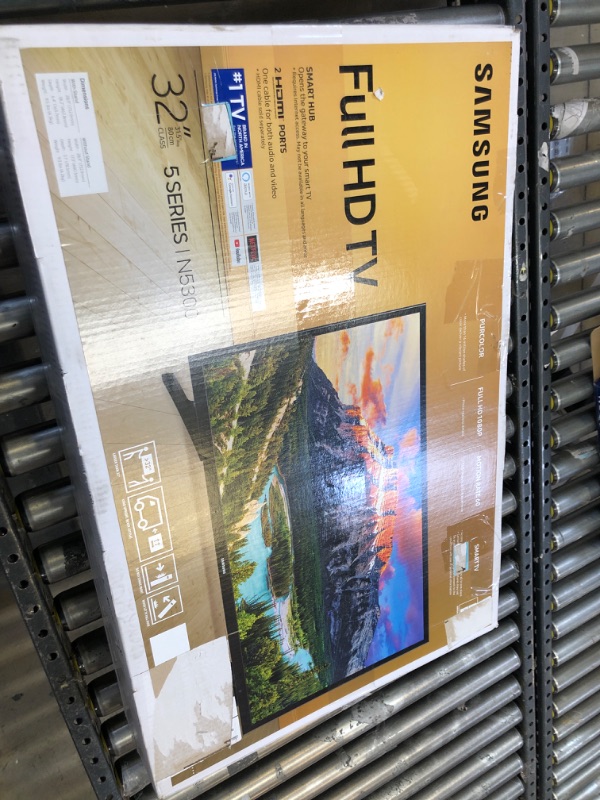 Photo 2 of SAMSUNG 32-inch Class LED Smart FHD TV 1080P (UN32N5300AFXZA, 2018 Model)