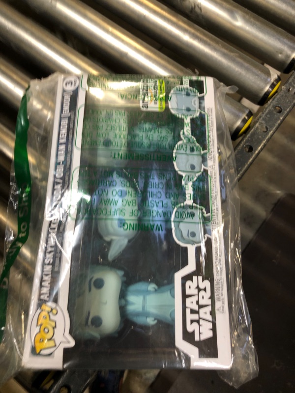 Photo 2 of Funko Pop! Star Wars: Across The Galaxy - Force Ghost 3 Pack, Anakin, Yoda, OBI-Wan, Amazon Exclusive