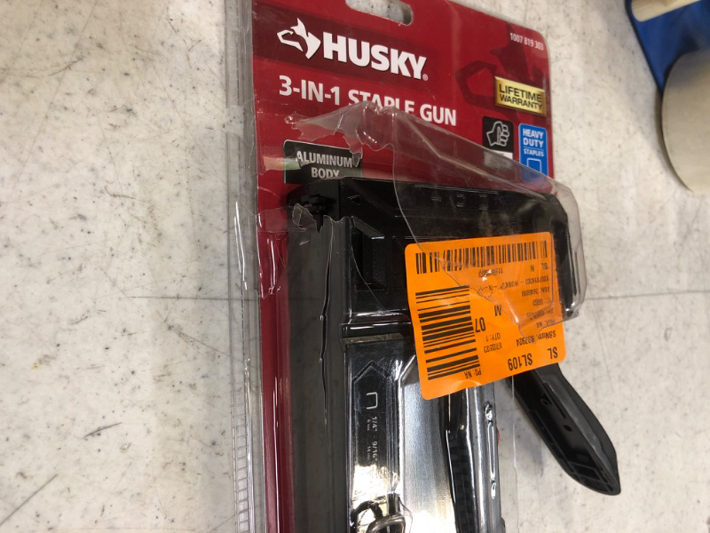 Photo 3 of 3-in-1 Aluminum Staple Gun
