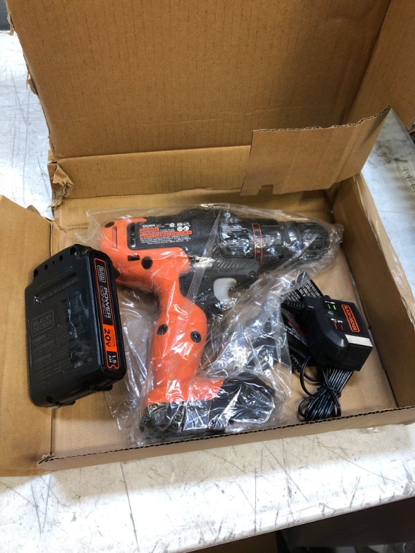 Photo 2 of 20-Volt MAX Lithium-Ion Cordless Matrix Drill/Driver with Battery 1.5Ah and Charger