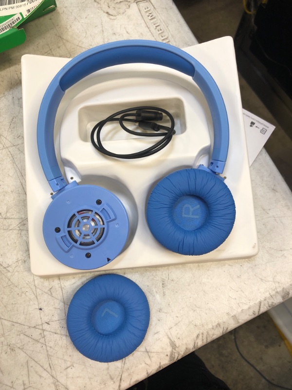 Photo 3 of PHILIPS K4206 Kids Wireless On-Ear Headphones, Bluetooth + Cable Connection, 85dB Limit for Safer Hearing, Built-in Mic, 28 Hours Play time, Parental Controls via Headphones Blue Kids overhead | Light effects