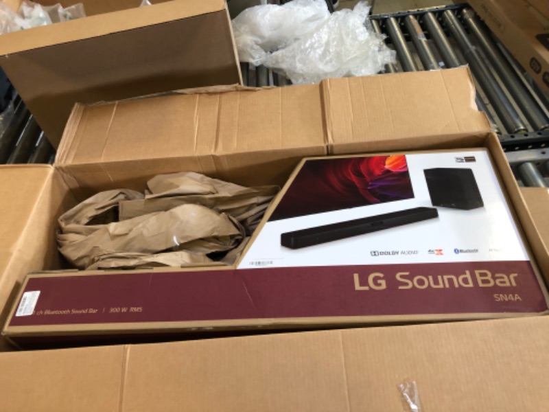 Photo 3 of LG SP8YA Sound Bar w/Subwoofer, 3.1.2ch, 440W Power, Dolby Atmos, DTS:X, Meridian Audio, High Res Audio (24 bit / 96 kHz), Dolby Vision & HDR10, Alexa, Apple Airplay 2, 2021 SP8YA Soundbar Only
