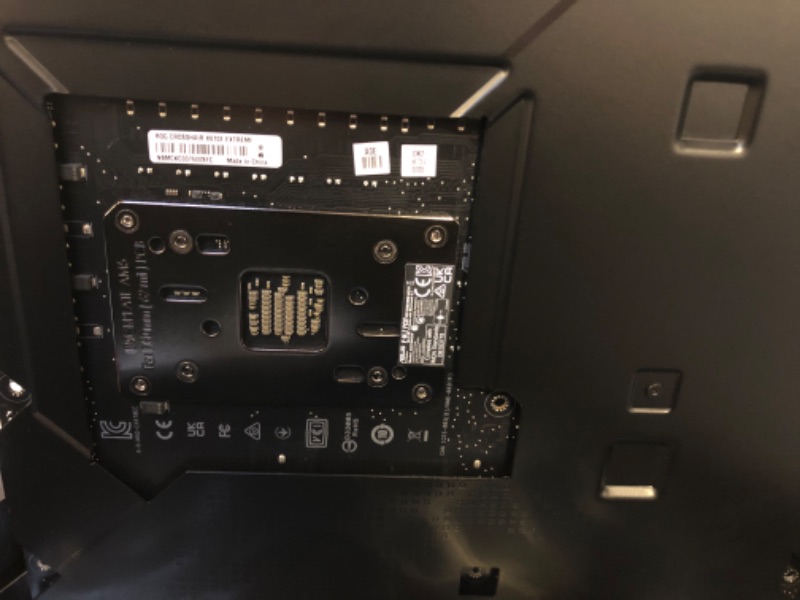Photo 12 of ASUS ROG Crosshair X670E Extreme(WiFi 6E) Socket AM5(LGA 1718) Ryzen 7000 EATX Gaming Motherboard(20+2 Power Stages, PCIe® 5.0, DDR5, 5xM.2 Slots,USB 3.2 Gen 2x2 Front-Panel,USB4™ Ports,Anime Matrix)