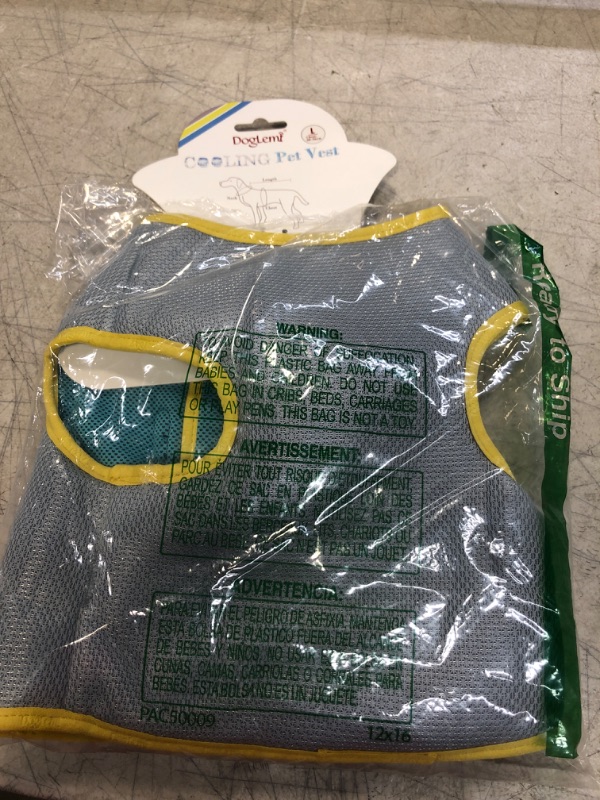Photo 1 of Cooling pet vest for Large dogs 50-56cm chest