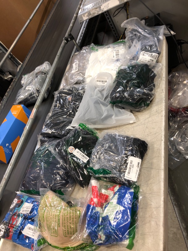 Photo 1 of 12pcs bag of clothes different sizes