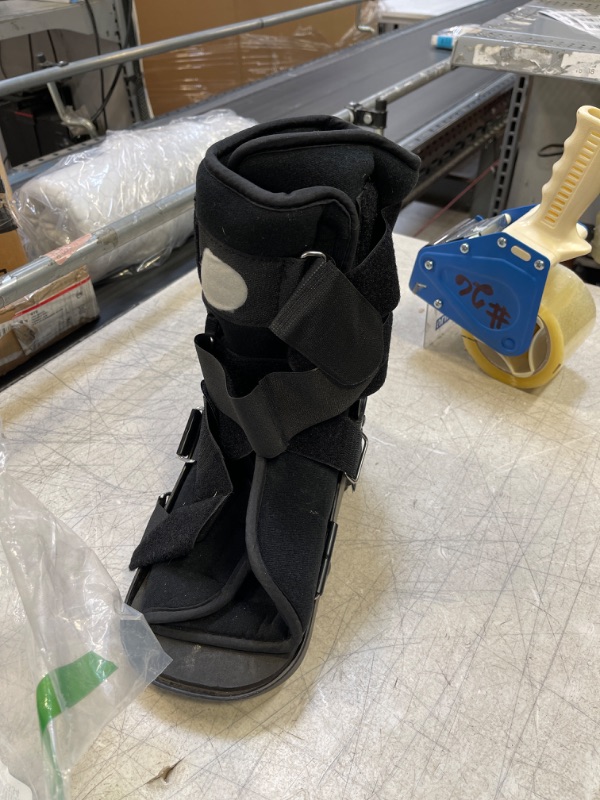 Photo 1 of FOOT CAST SIZE MEDIUM