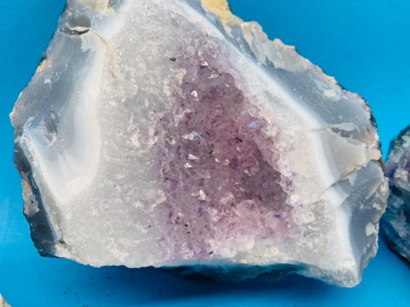 Photo 4 of 892797…5 large amethyst, snow quartz, and purple quartz rocks 