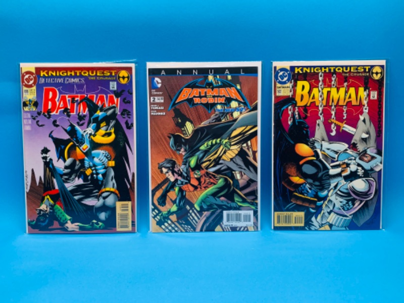 Photo 1 of 892985…3 Batman comics in plastic sleeves