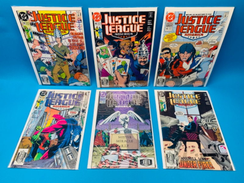 Photo 1 of 893004…6 justice league  America comics in plastic sleeves