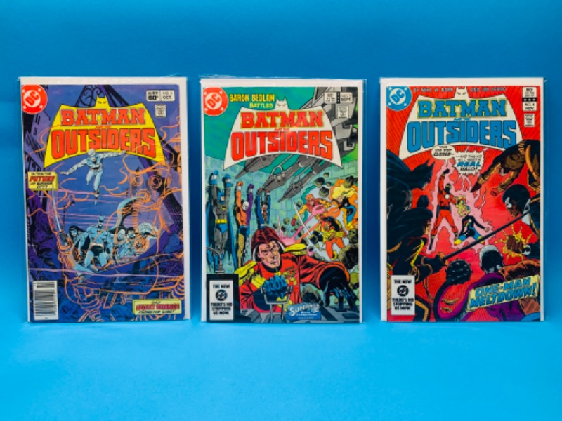 Photo 1 of 893030…3 vintage $.60 Batman and the outsiders comics in plastic sleeves