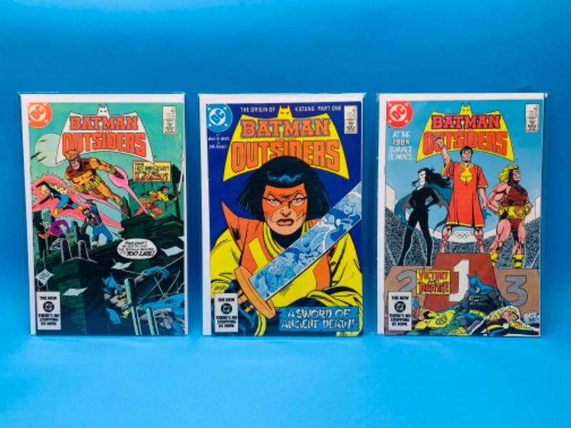 Photo 1 of 893032… 3 vintage $.75 Batman and the outsiders comics in plastic sleeves