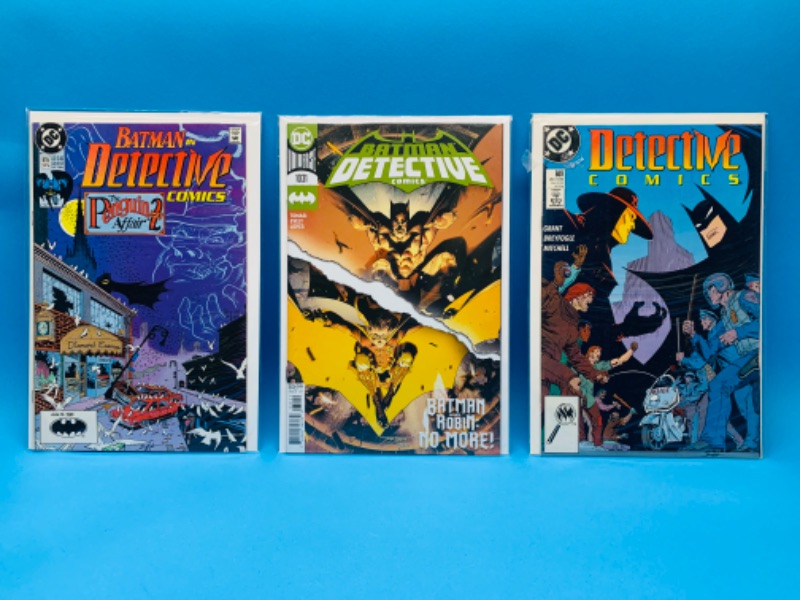 Photo 1 of 893033…3 Batman comics in plastic sleeves