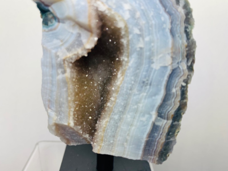 Photo 2 of 893073…4” geode crystal rock on stand - height includes stand 