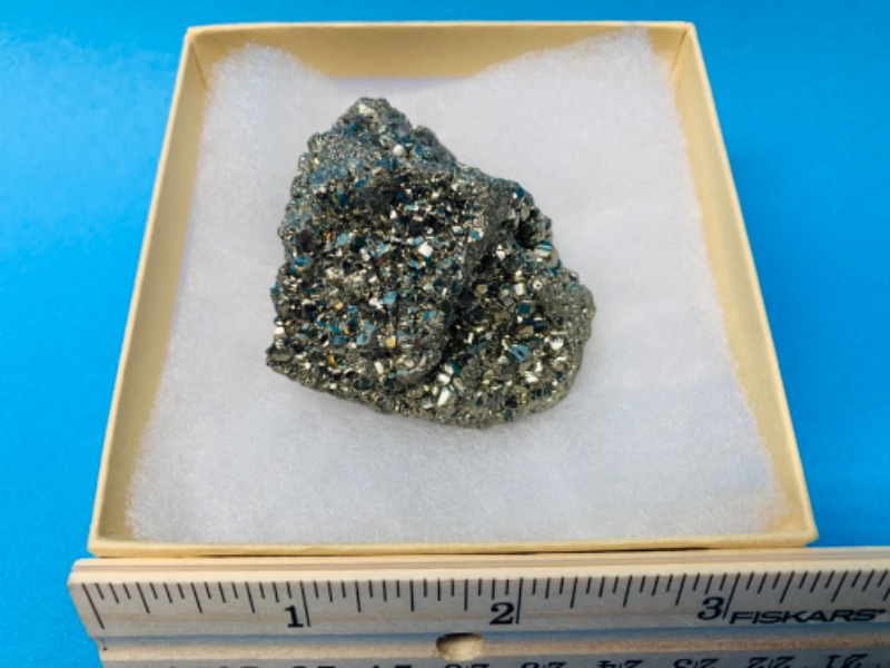 Photo 1 of 893108…pyrite rock in gift box