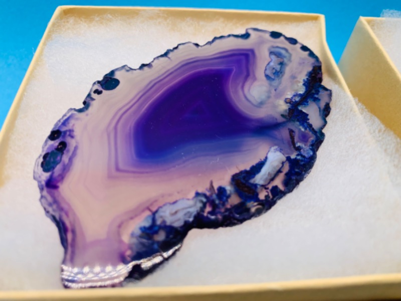 Photo 2 of 893122… 2 agate slices in gift boxes